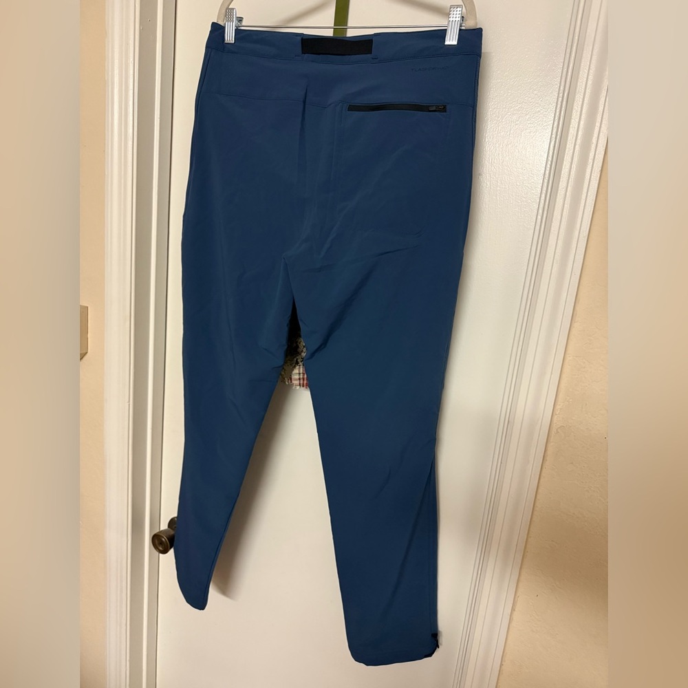 North face pants - Picture 4 of 4